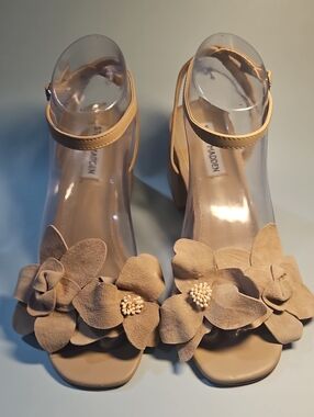 Steve Madden Tan Floral Suede Ankle-Strap Block Heels Bin 12